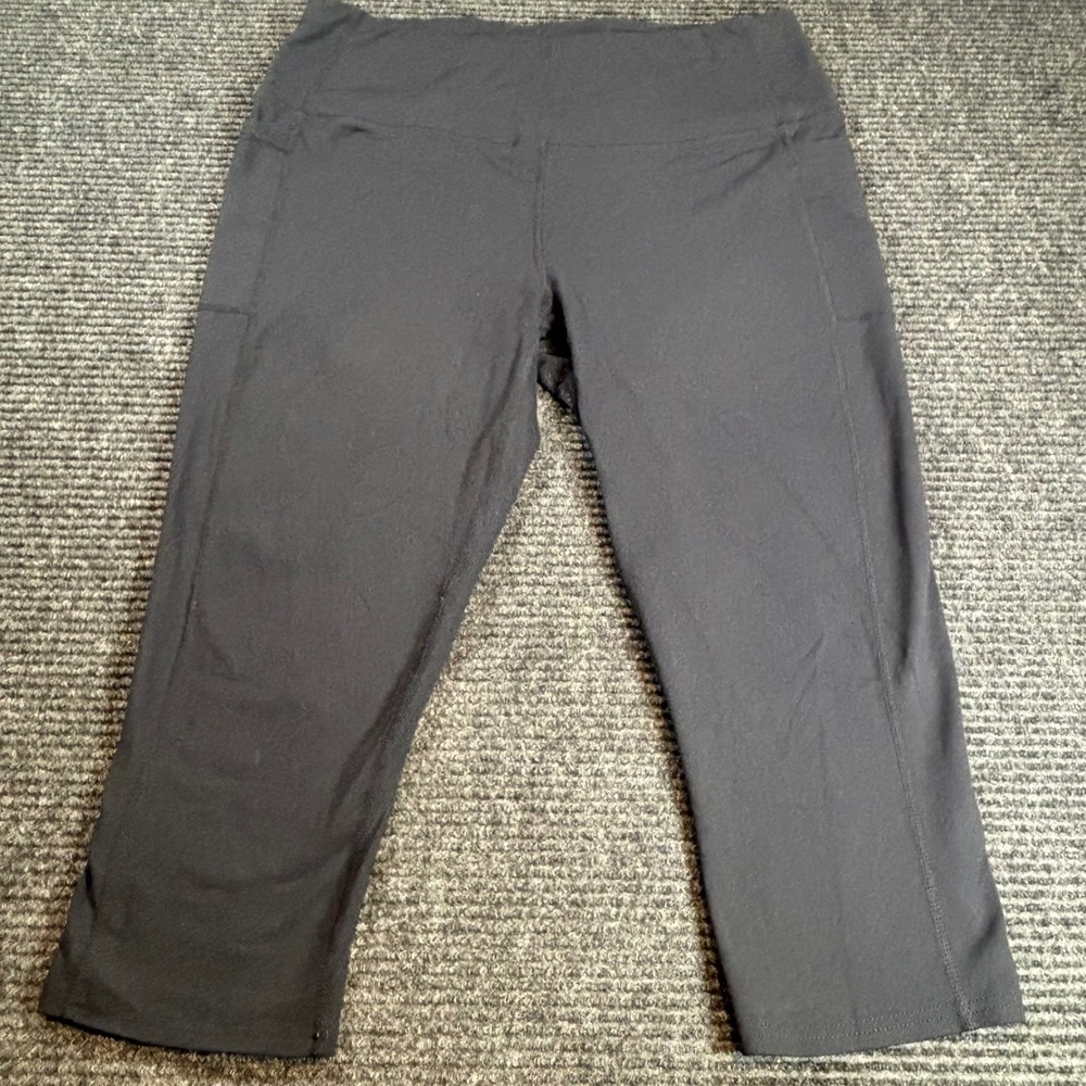 Skechers Los Angeles Womens XL Black High Waisted Capri Leggings with Pockets